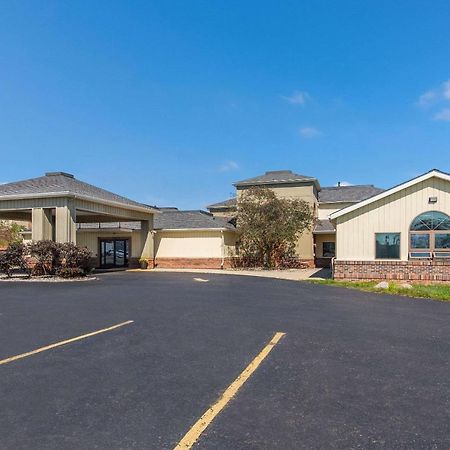 Quality Inn Upper Sandusky Экстерьер фото