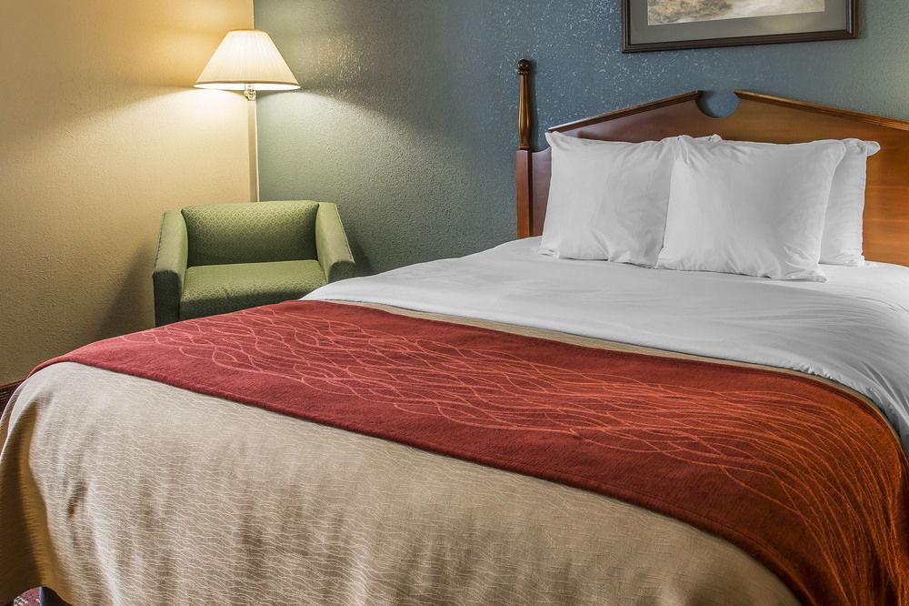 Quality Inn Upper Sandusky Экстерьер фото