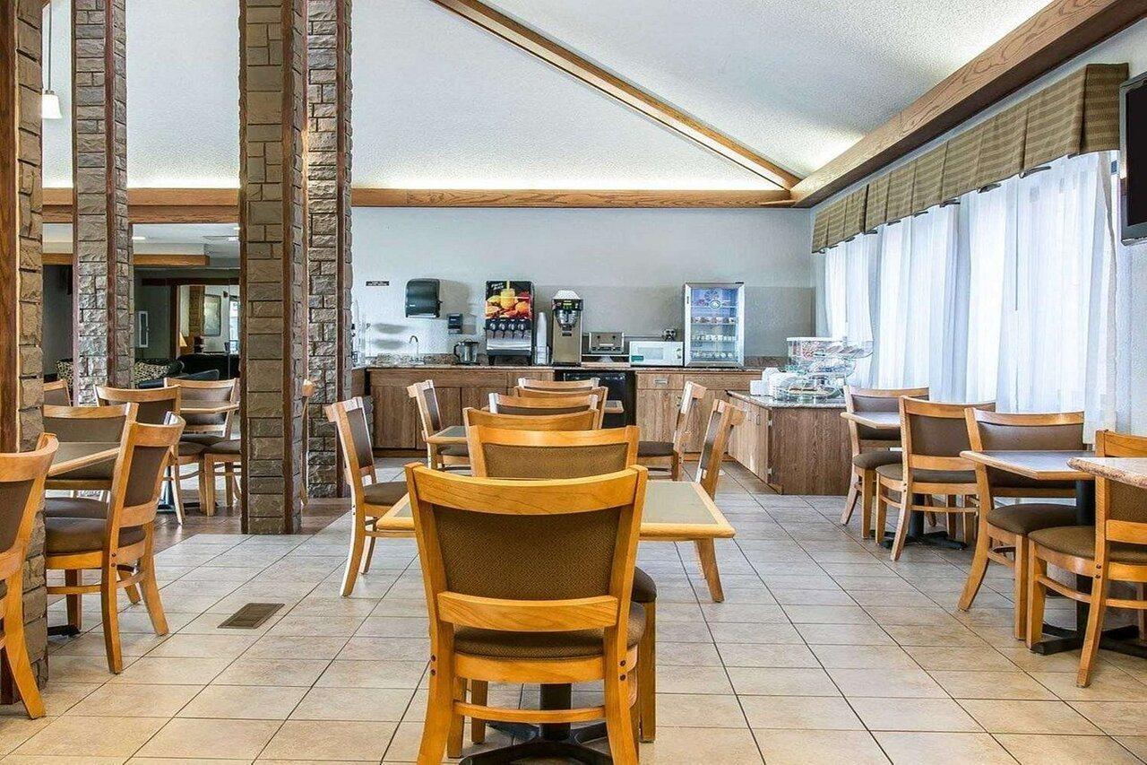 Quality Inn Upper Sandusky Экстерьер фото