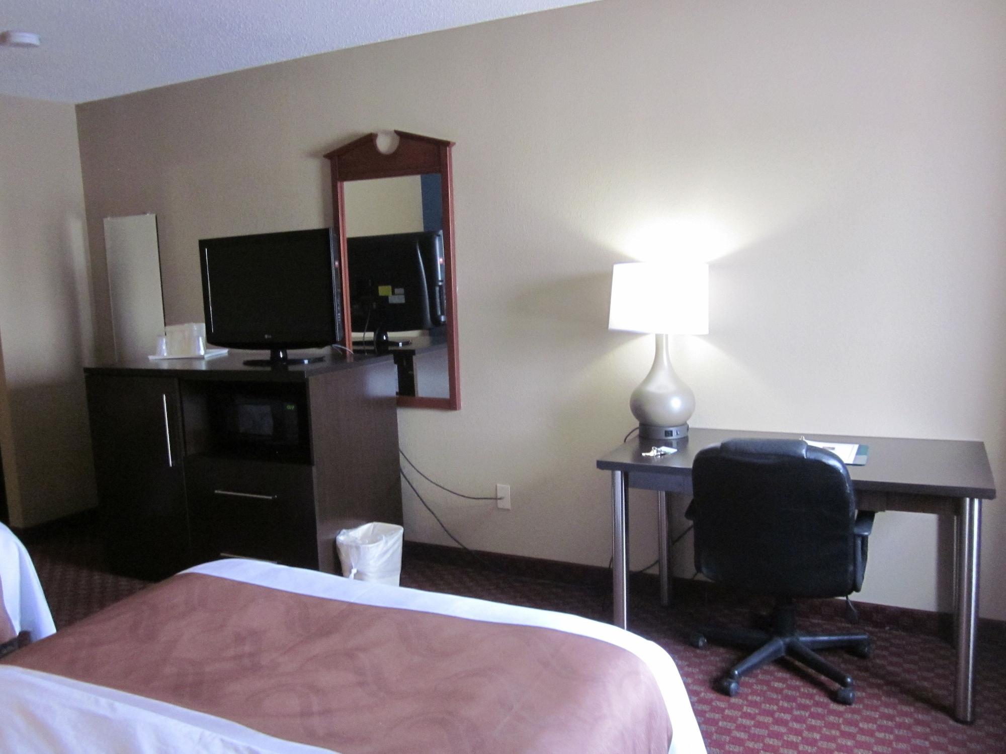 Quality Inn Upper Sandusky Экстерьер фото