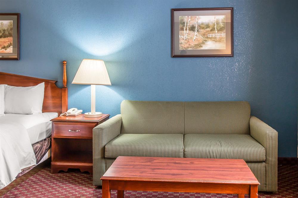 Quality Inn Upper Sandusky Экстерьер фото
