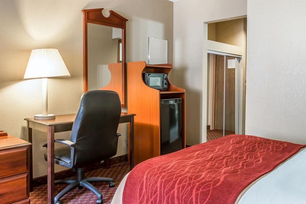 Quality Inn Upper Sandusky Экстерьер фото