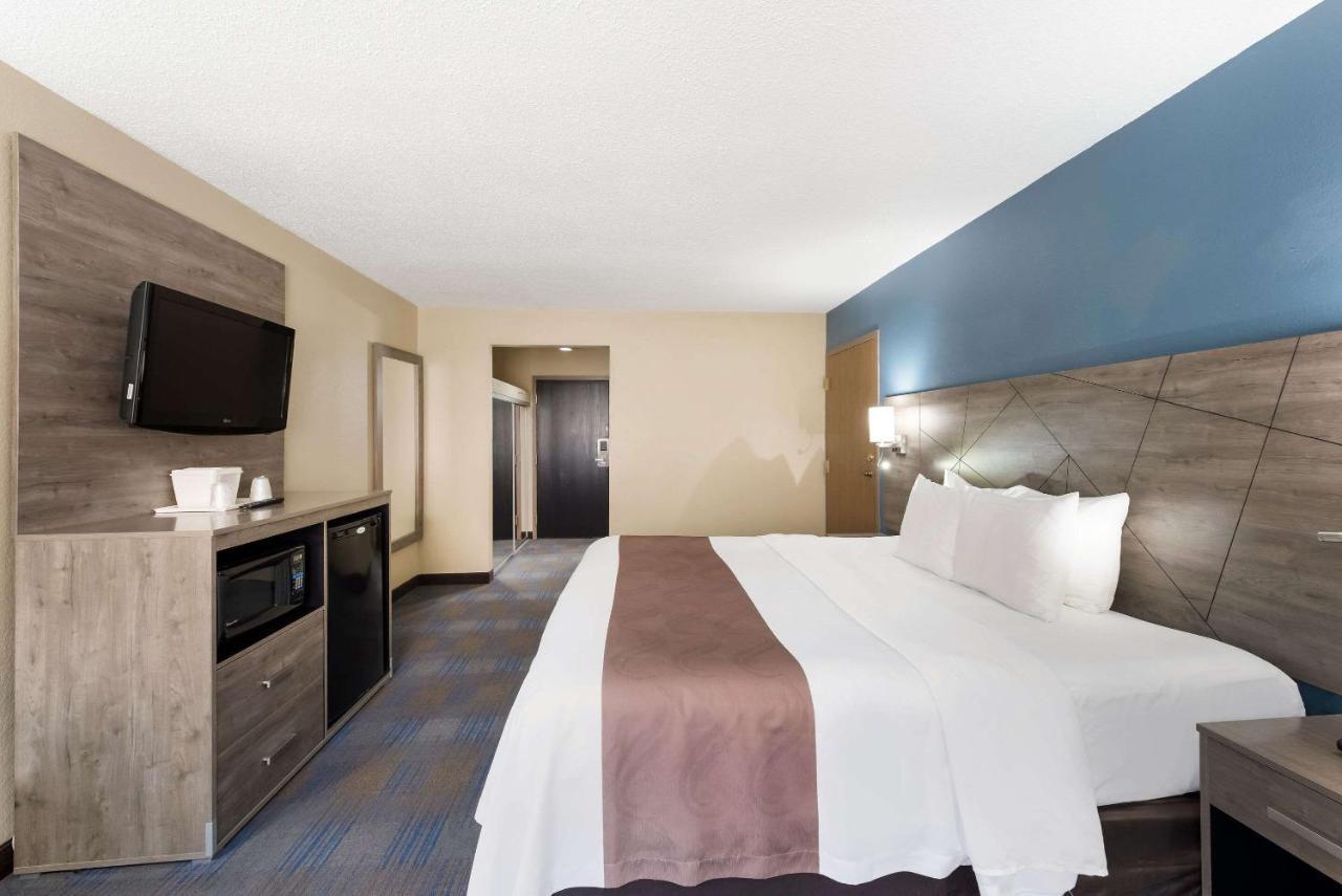 Quality Inn Upper Sandusky Экстерьер фото