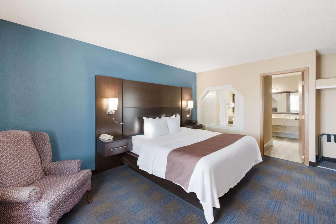 Quality Inn Upper Sandusky Экстерьер фото