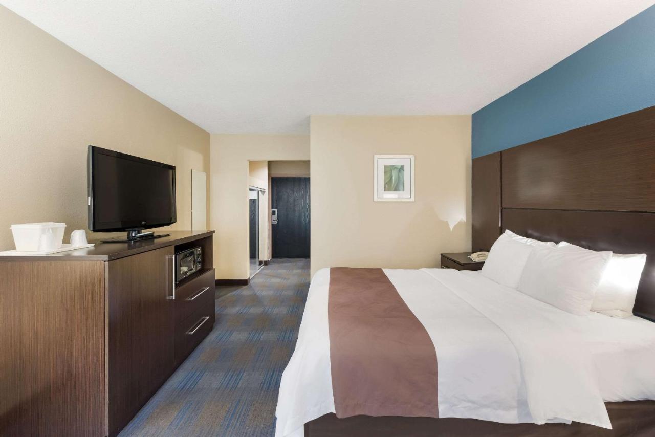 Quality Inn Upper Sandusky Экстерьер фото