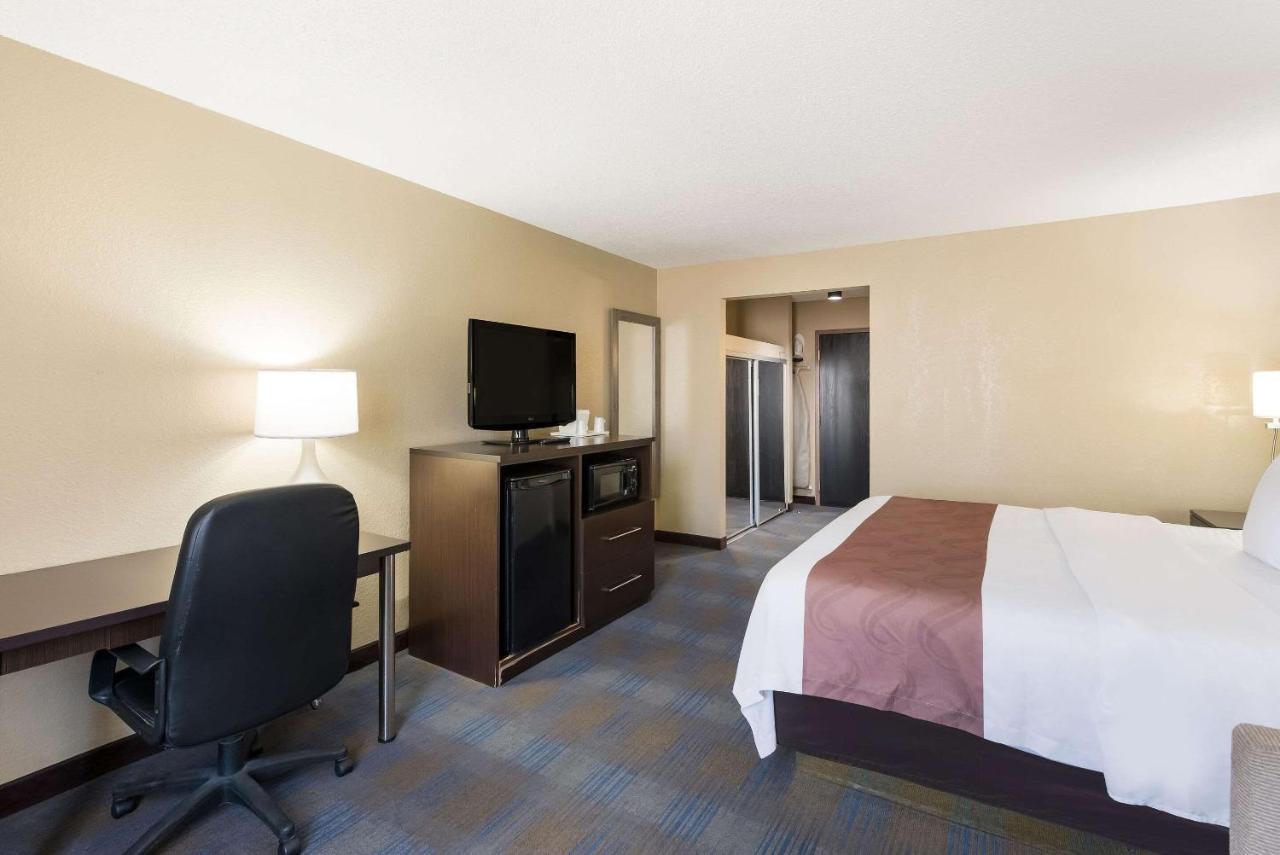 Quality Inn Upper Sandusky Экстерьер фото