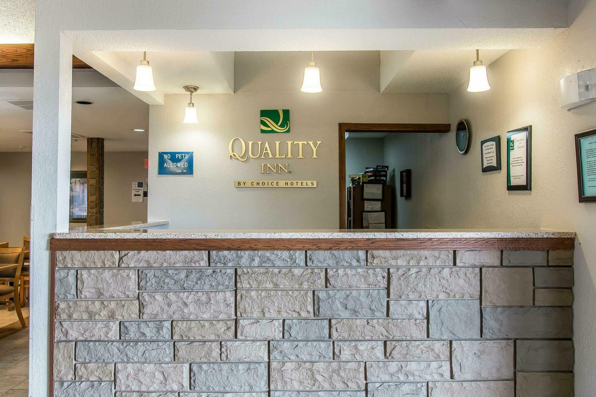 Quality Inn Upper Sandusky Экстерьер фото