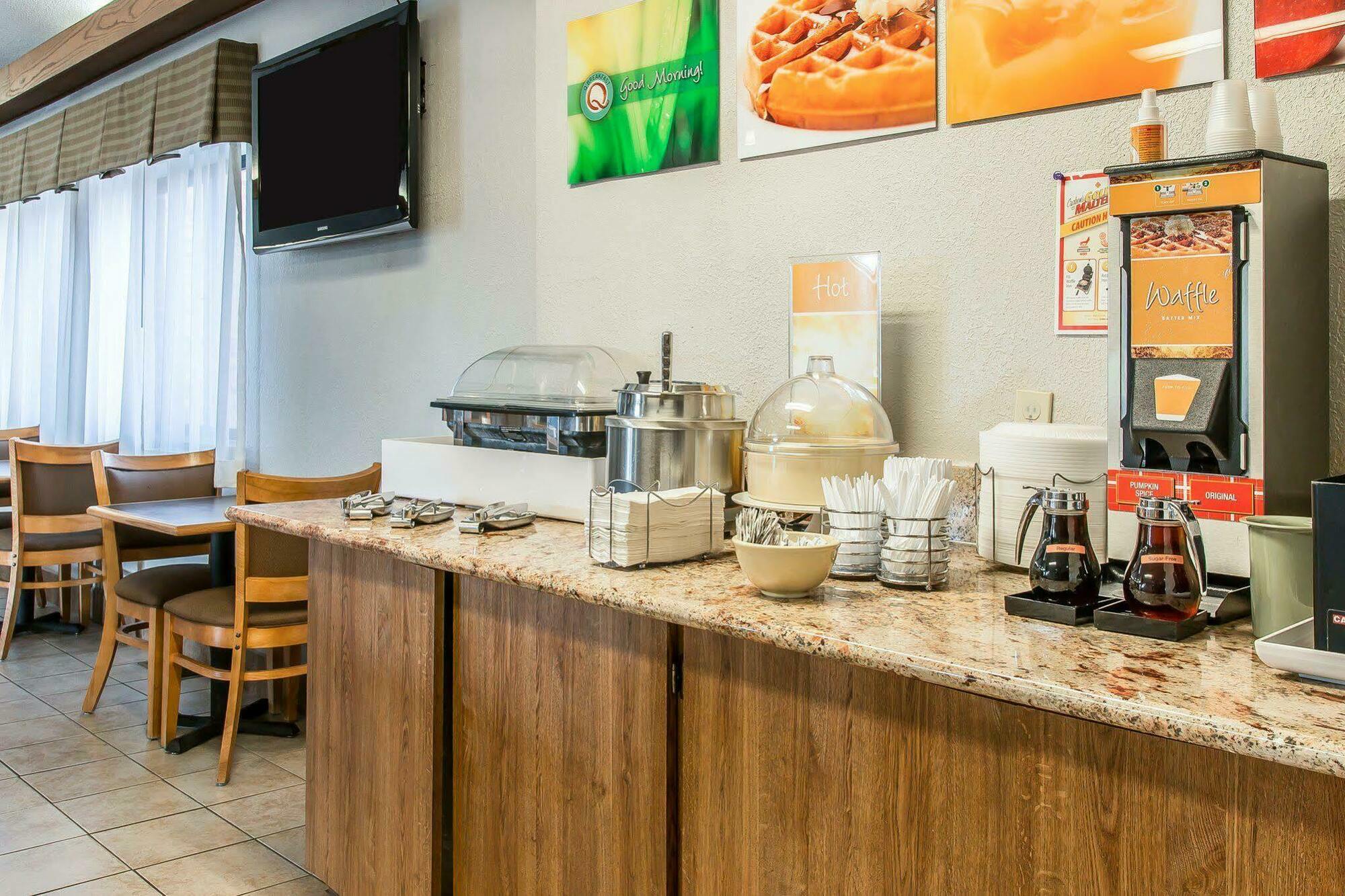 Quality Inn Upper Sandusky Экстерьер фото